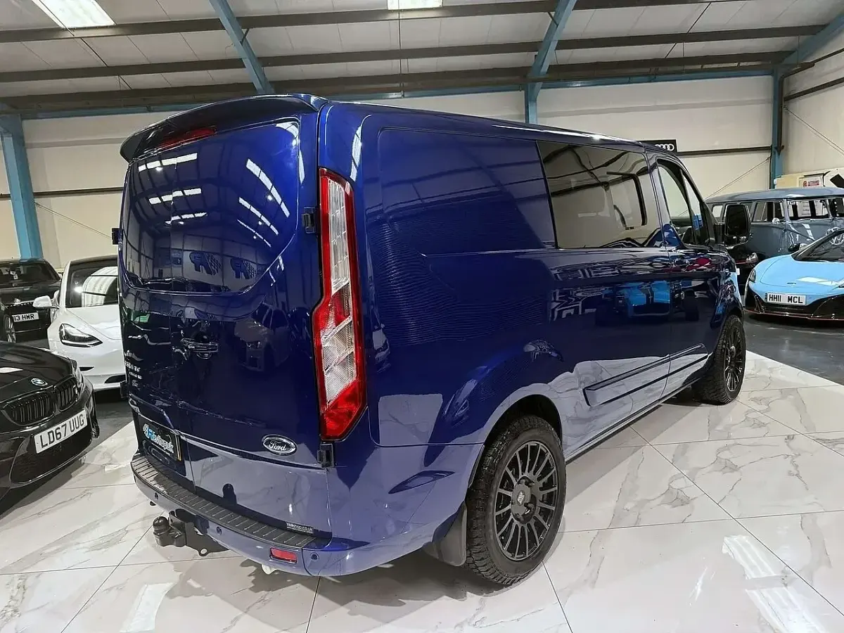 Used Ford Transit Custom Limited 130 HP (95 kW) 2017 Blue Van