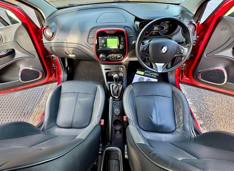 Second-hand Renault Captur Signature 90 CP (66 kW) 2016 Roșu SUV