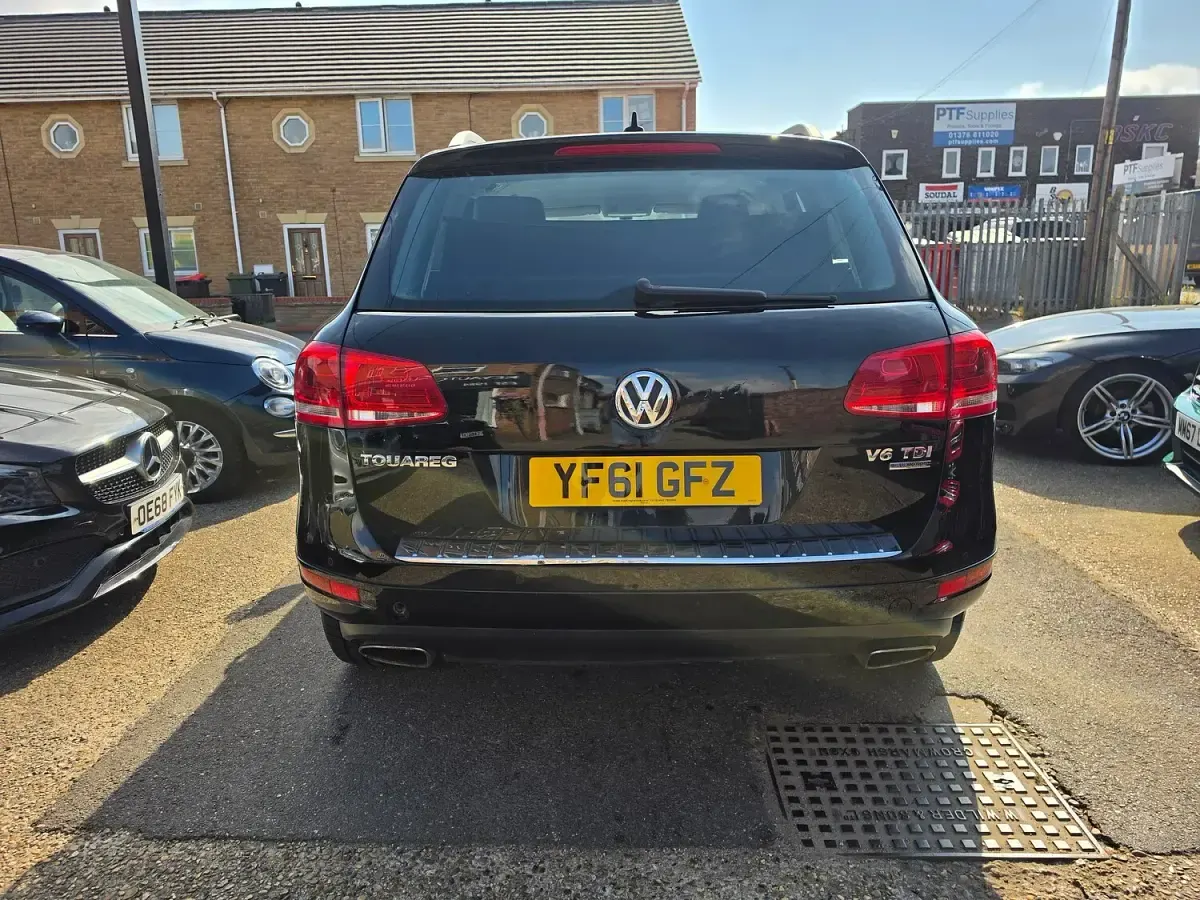 Used VW Touareg SE 245 HP (180 kW) 2011 Black SUV