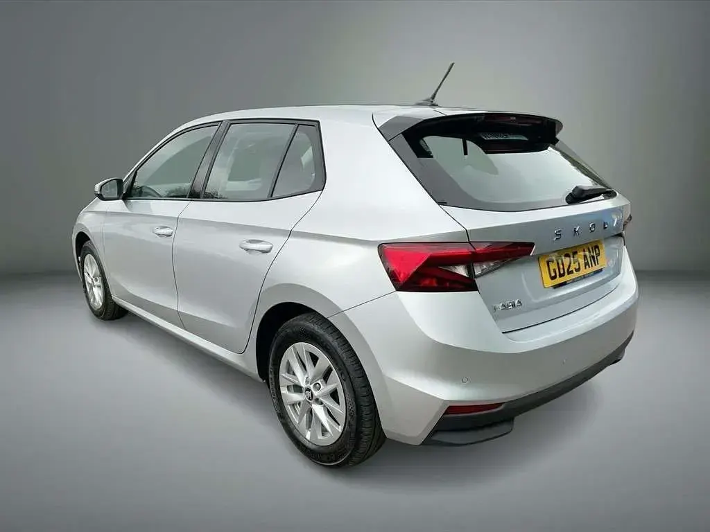 Used Skoda Fabia SE 94 HP (69 kW) 2025 Silver Hatchback