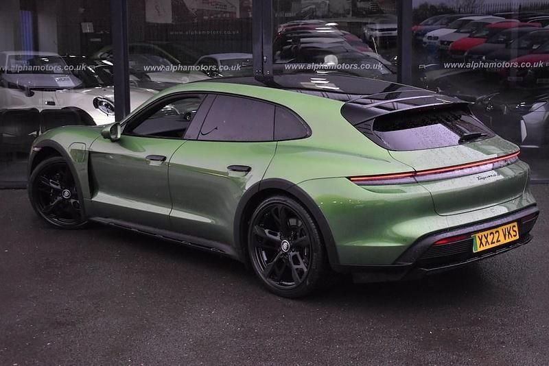 Used Porsche Taycan Cross Turismo 419 kW (571 HP) 2022 Green Estate