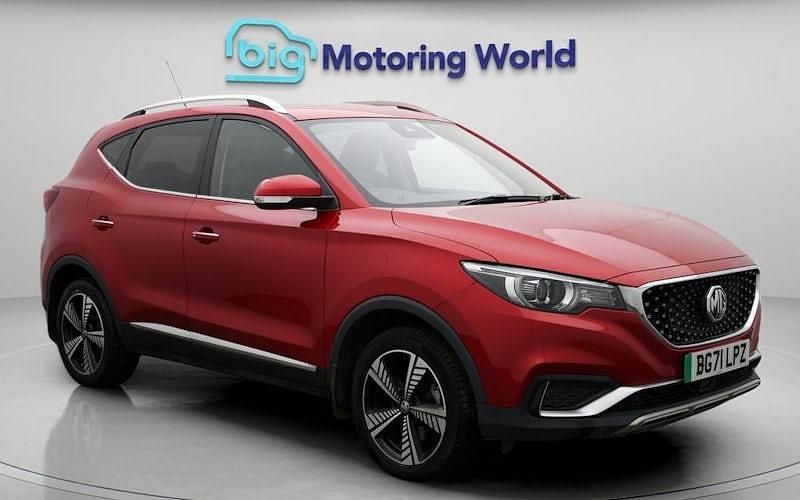Used MG ZS Exclusive 105 kW (143 HP) 2021 Red SUV