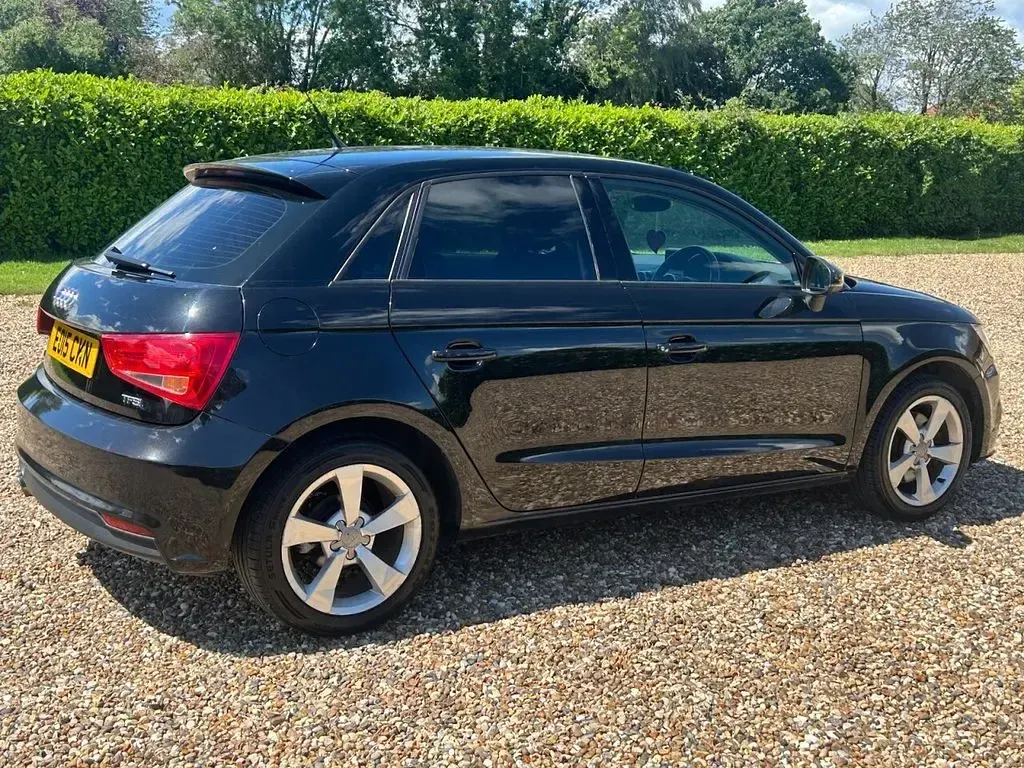 Used Audi A1 Sportback Sport 125 HP (91 kW) 2015 Black Hatchback