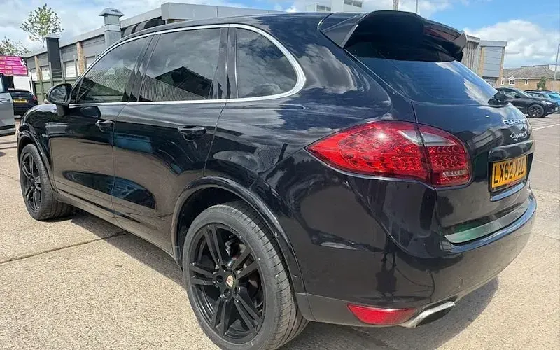 Used Porsche Cayenne 379 HP (278 kW) 2013 SUV