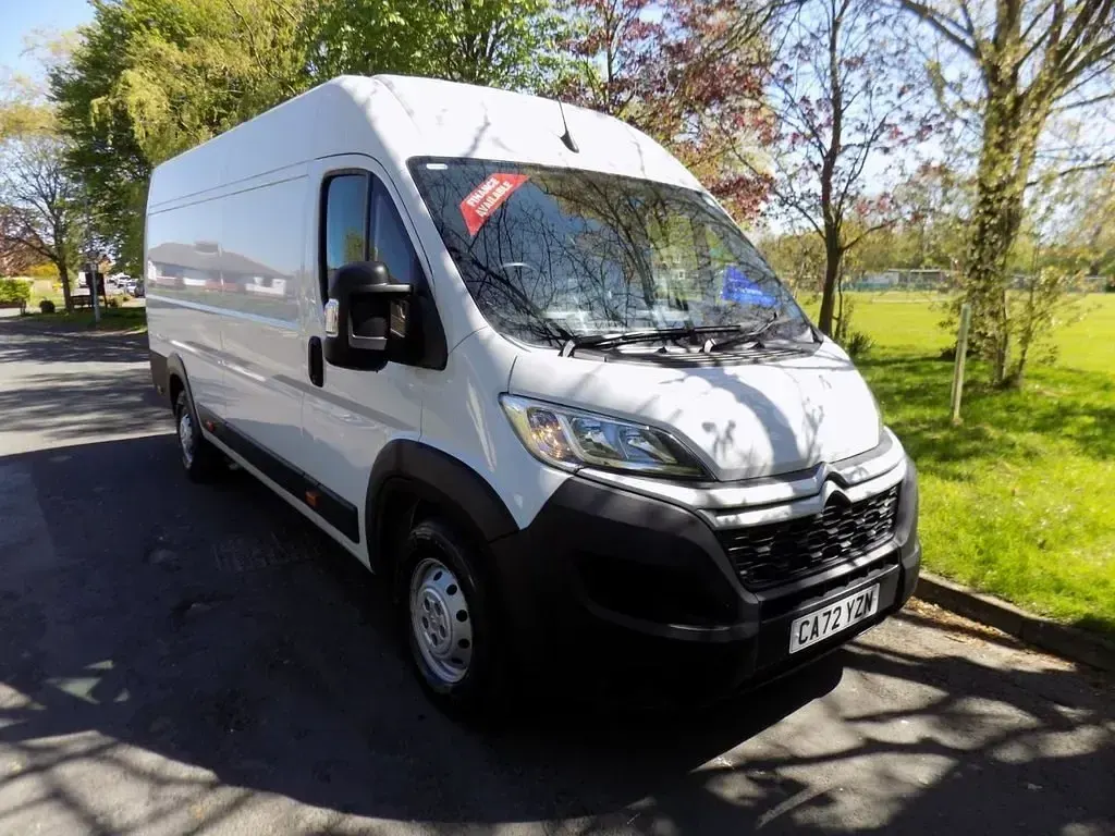 Begagnad Citroën Relay 2023 Vit Van