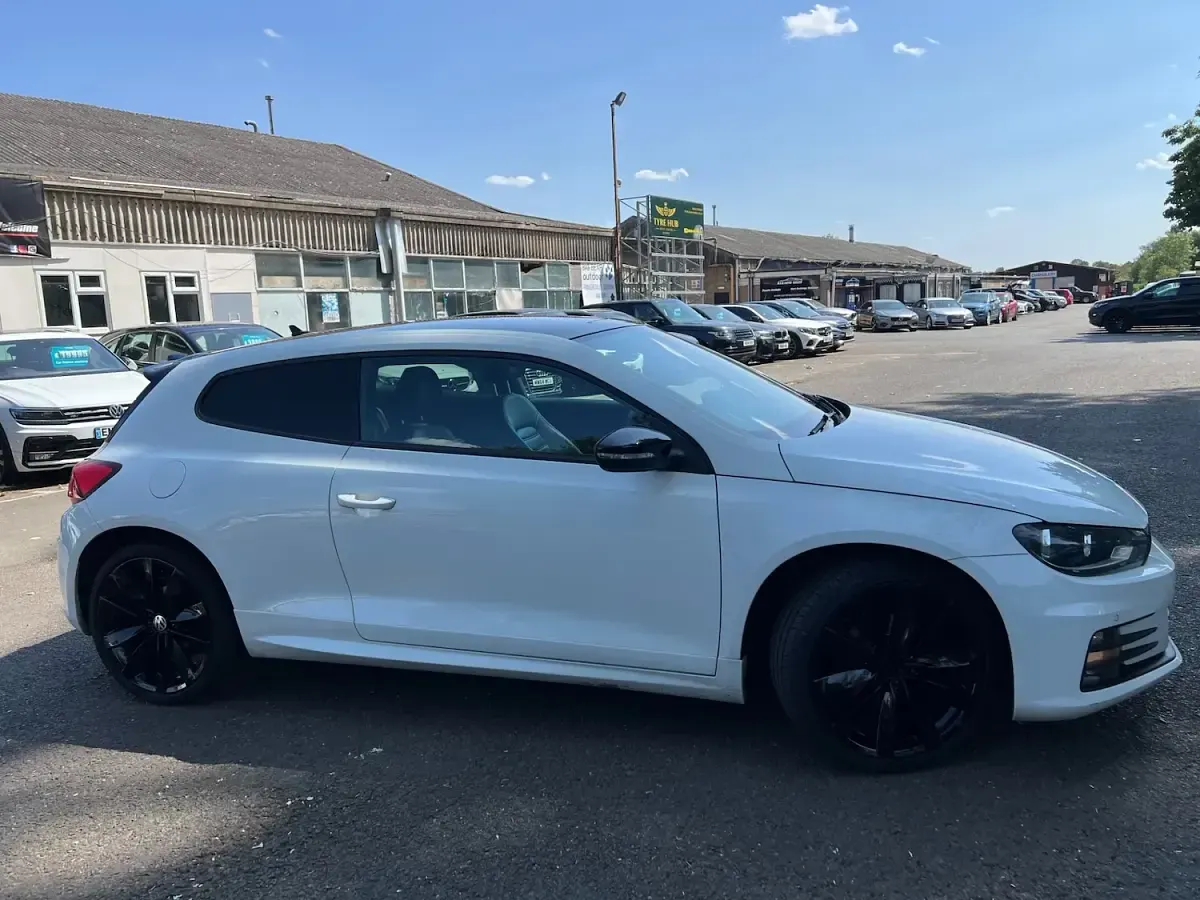 Used VW Scirocco Black Edition 147 HP (108 kW) 2016 White Coupe