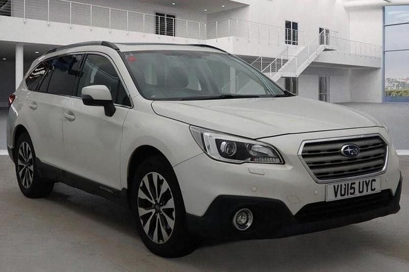Used Subaru Outback Premium 175 HP (128 kW) 2015 White Estate