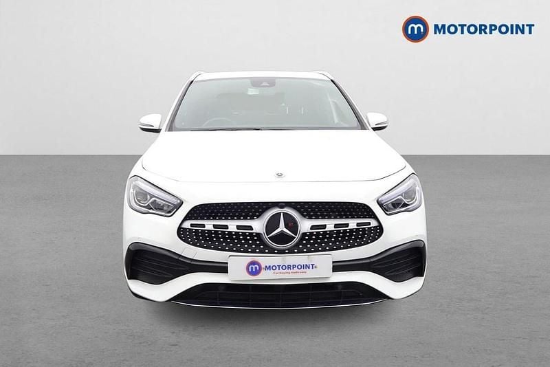 Used Mercedes GLA200 Executive 163 HP (119 kW) 2021 White SUV