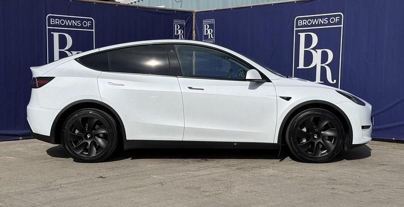 Used Tesla Model Y Long Range AWD 282 kW (384 HP) 2022 White SUV