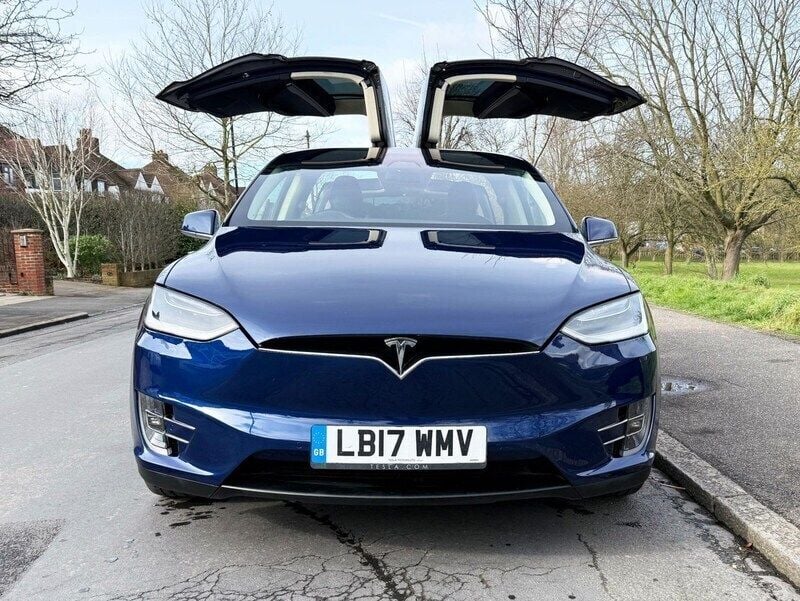 Blue Used 2017 Tesla Model X SUV | £24,995 (Fair price) - Image 1/4