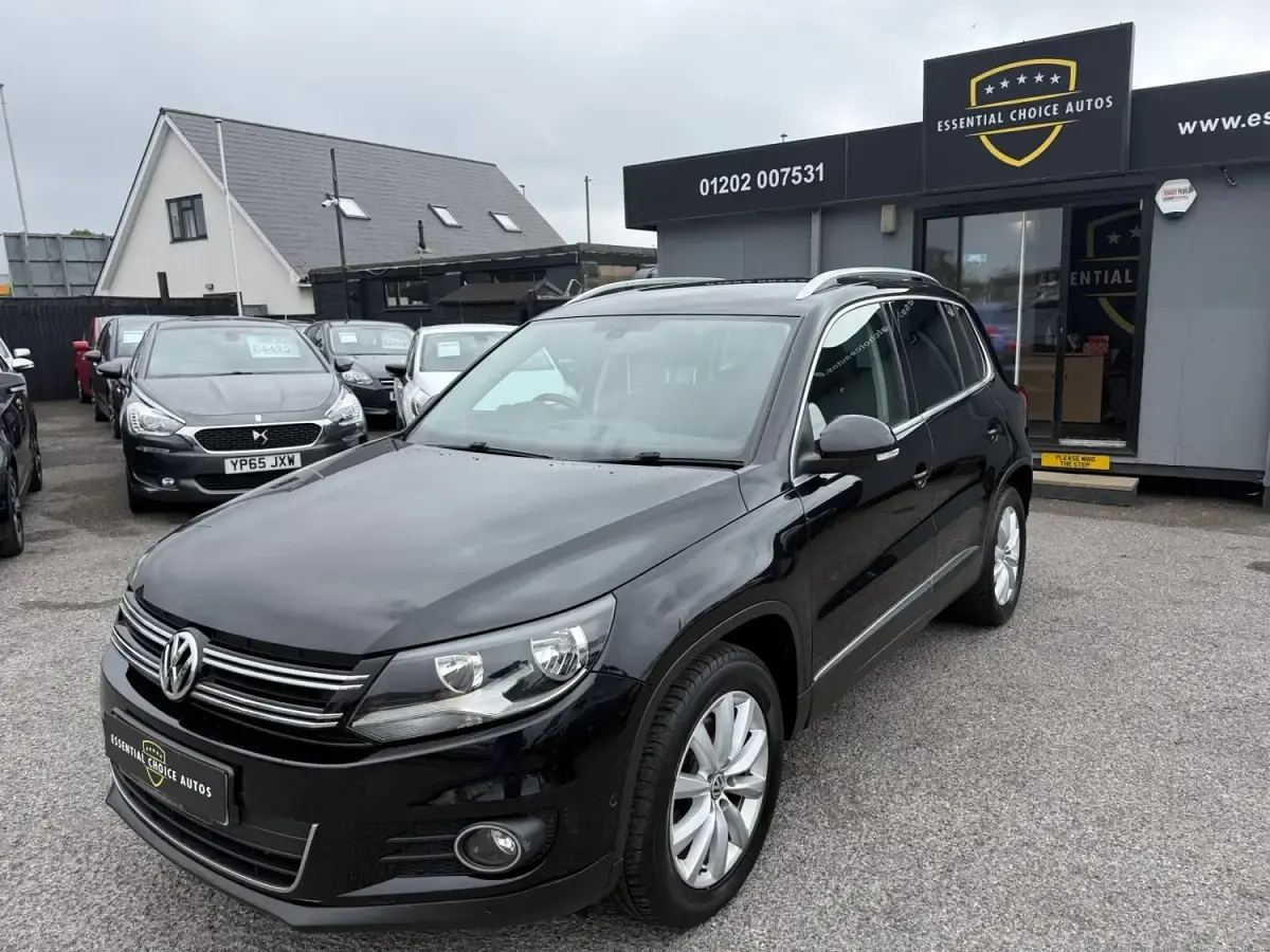 Usado VW Tiguan Match 150 HP (110 kW) 2015 Preto SUV