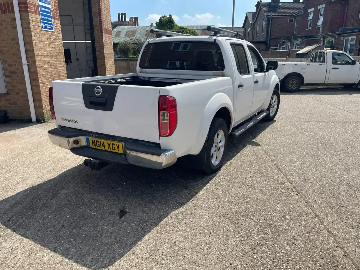 Usado Nissan Navara Tekna 2014 Branco Pickup