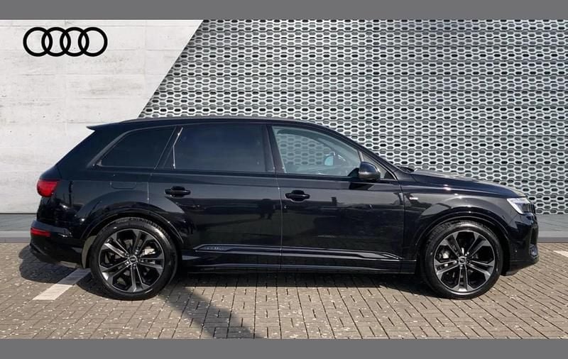 New Audi Q7 Black Edition 340 HP (250 kW) 2025 Black SUV