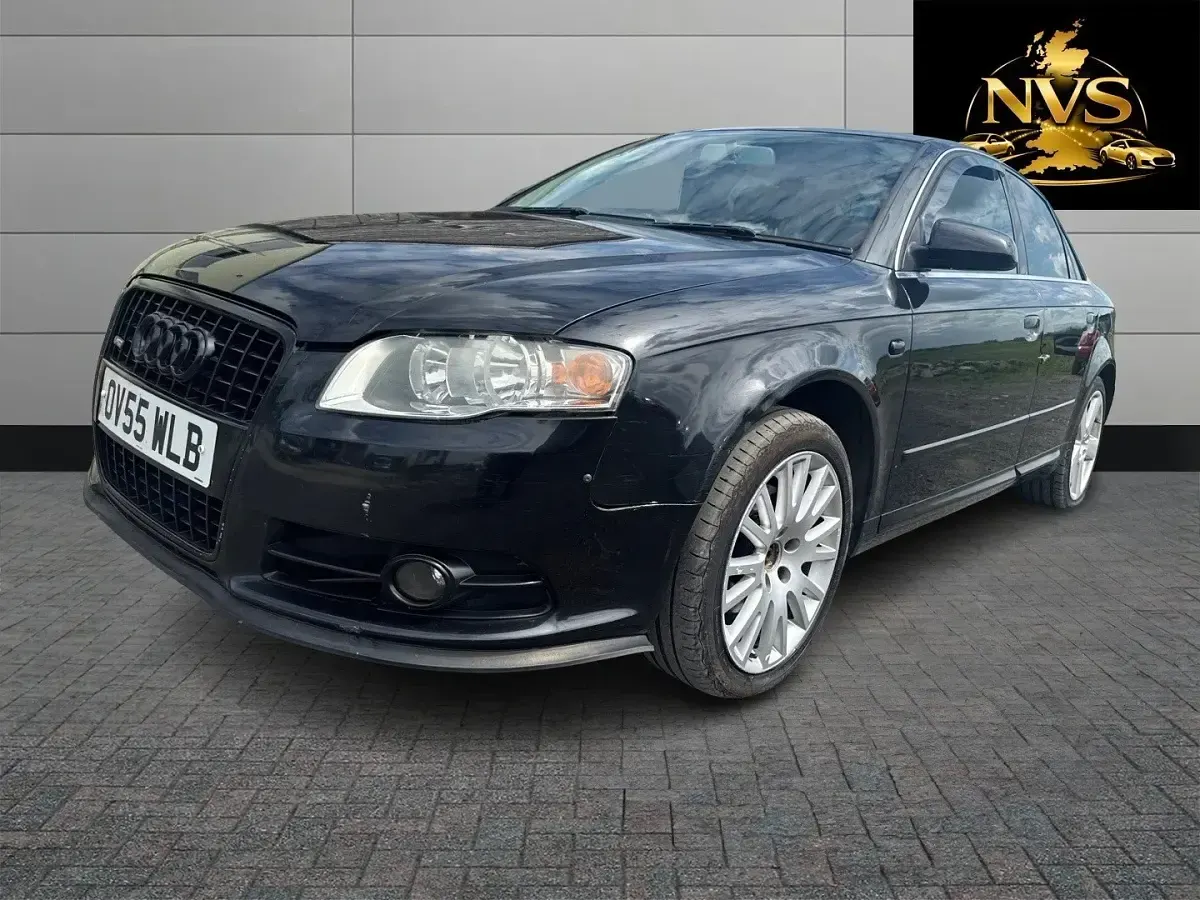 Begagnad Audi A4 2005 Svart Sedan