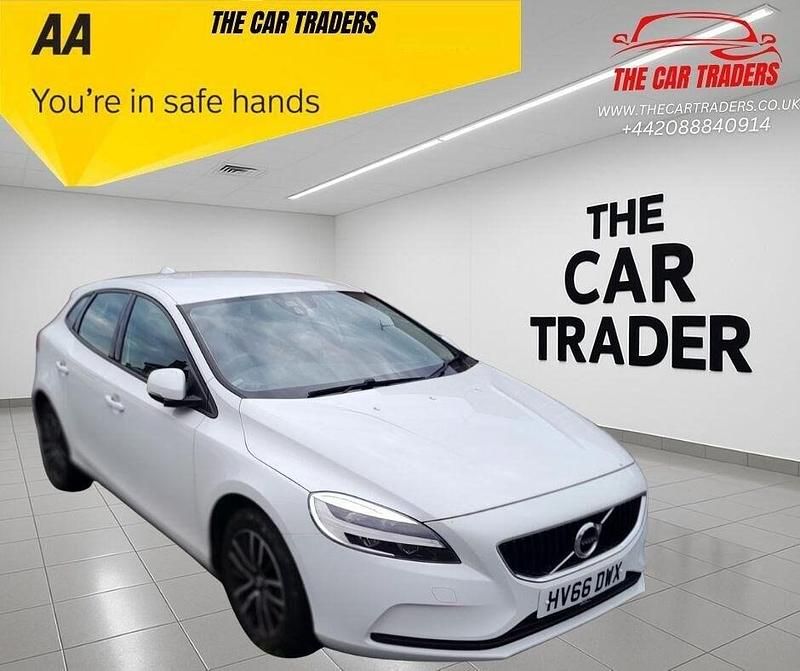 White Used 2016 Volvo V40 Momentum Hatchback | £8,188 (Fair price) - Image 1/3