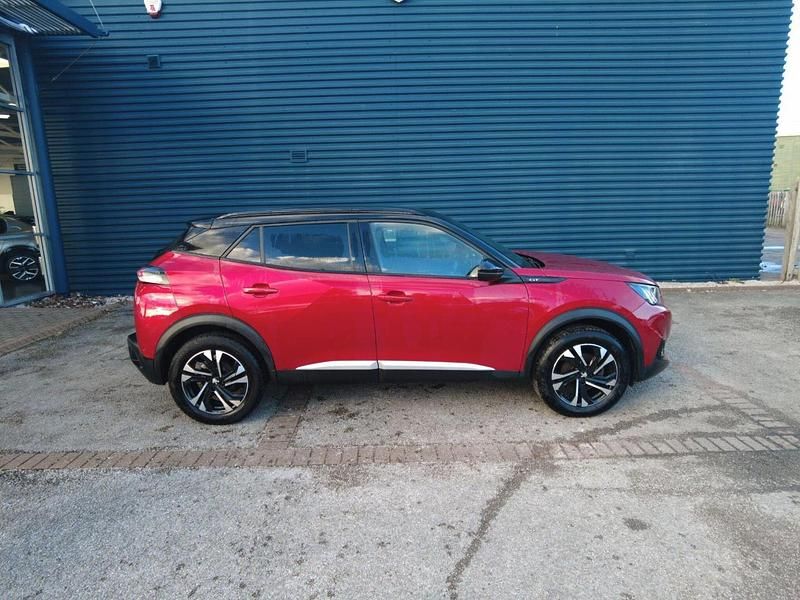 Begagnad Peugeot 2008 GT 129 HK (94 kW) 2022 Röd SUV
