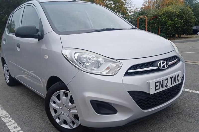 Silver Used 2012 Hyundai i10 Classic Hatchback | £2,495 (Fair price) - Image 1/1