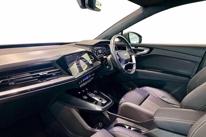 Used Audi Q4 e-tron S-Line 150 kW (204 HP) 2022 Grey SUV