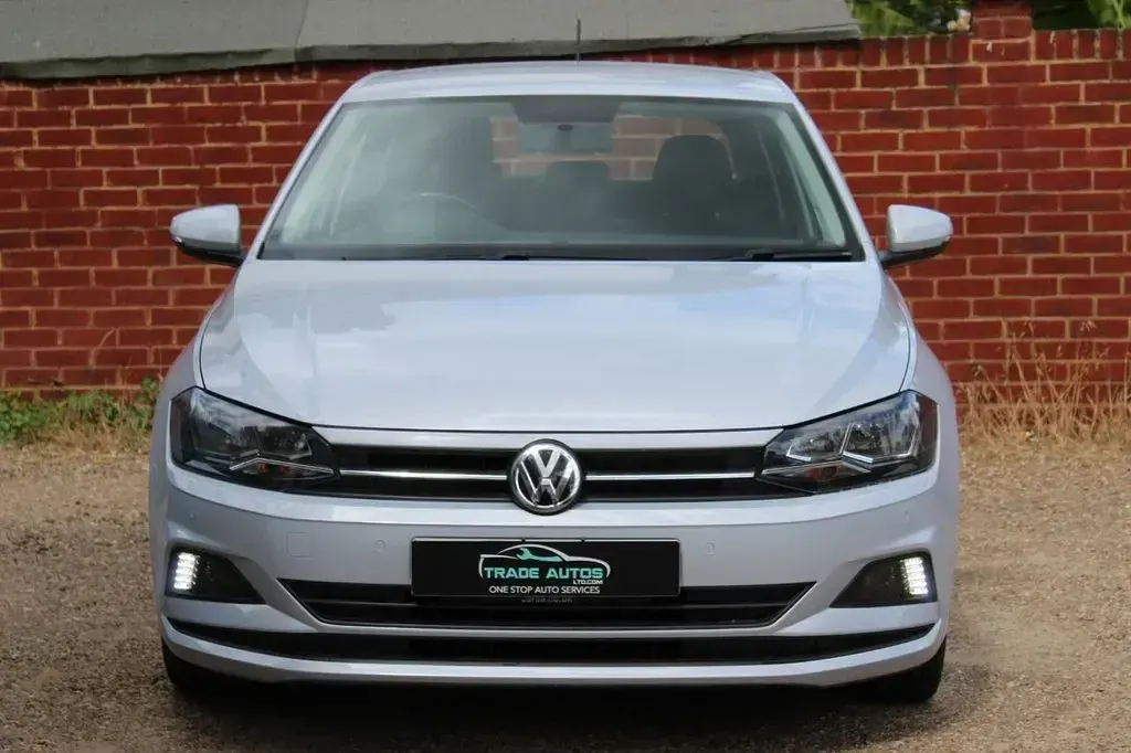 Used VW Polo SE 80 HP (58 kW) 2020 Silver Hatchback
