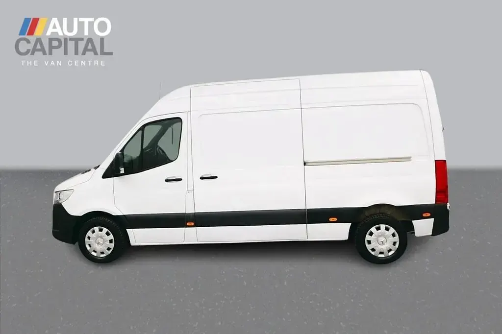 Used Mercedes Sprinter Premium 150 HP (110 kW) 2023 White Van