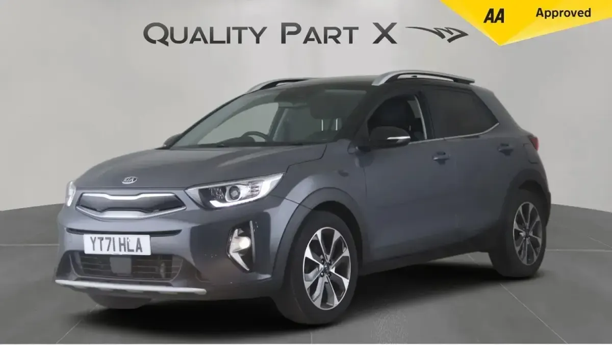 Usado Kia Stonic 118 CV (86 kW) 2021 Gris SUV