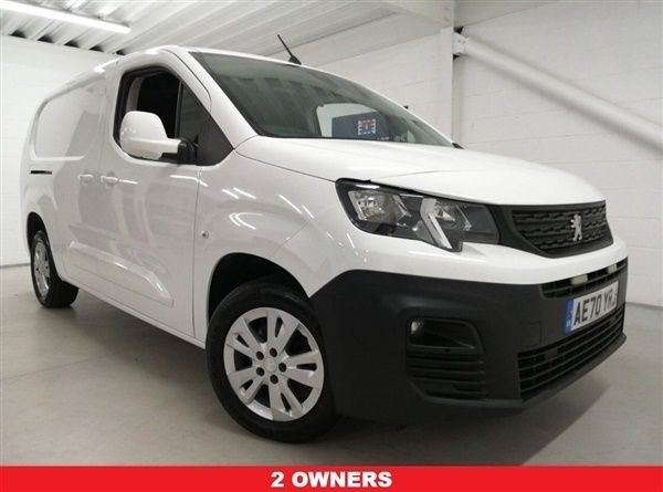 White Used 2020 Peugeot Partner MPV | £12,700 (Fair price) - Image 1/4