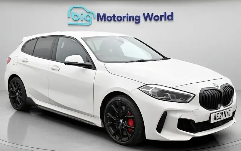 Begagnad BMW 128 265 HK (194 kW) 2021 Halvkombi