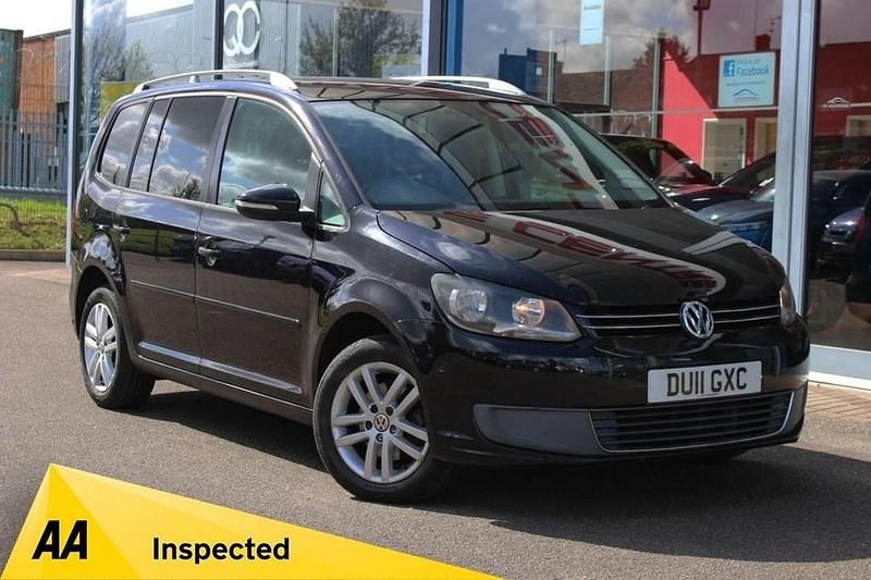 Used VW Touran SE 105 HP (77 kW) 2011 Black MPV