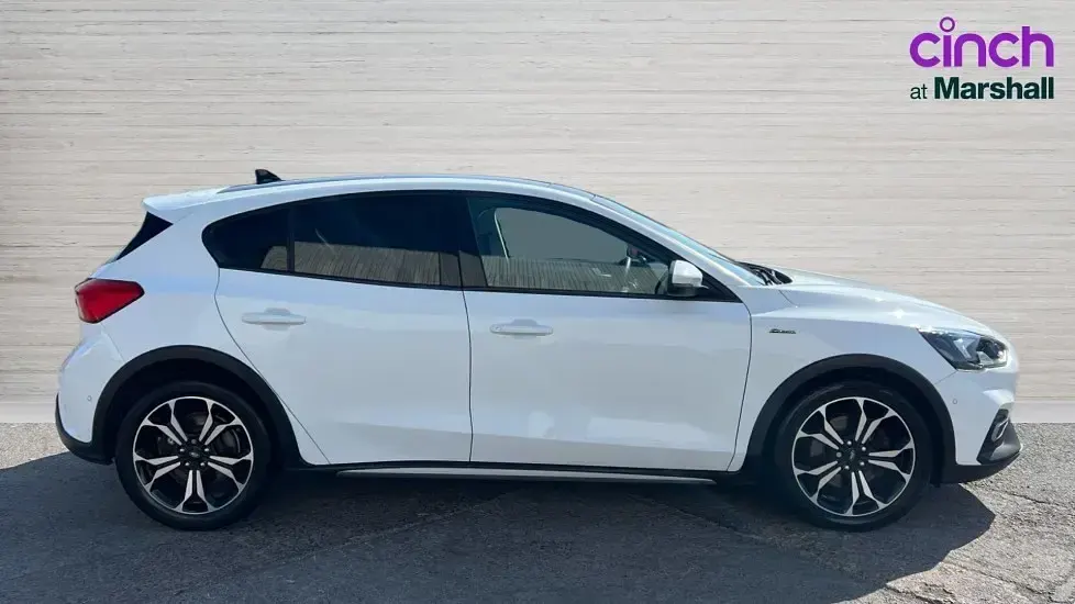 Used Ford Focus Active X 125 HP (91 kW) 2020 White Hatchback