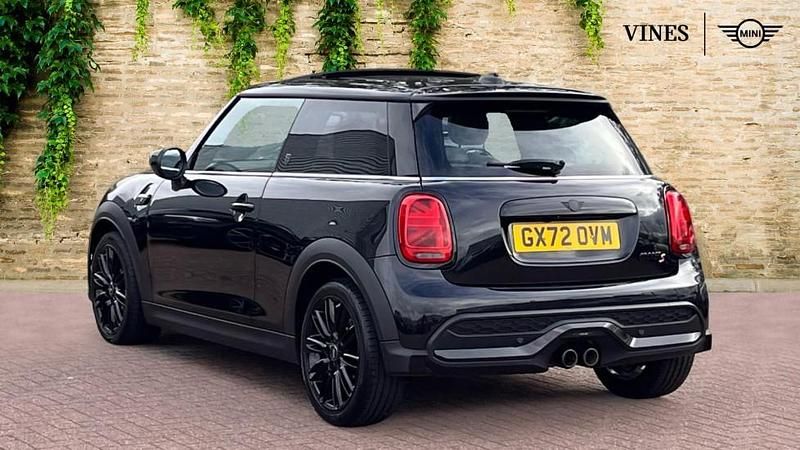 Used Mini Cooper S Exclusive 176 HP (129 kW) 2022 Black Hatchback
