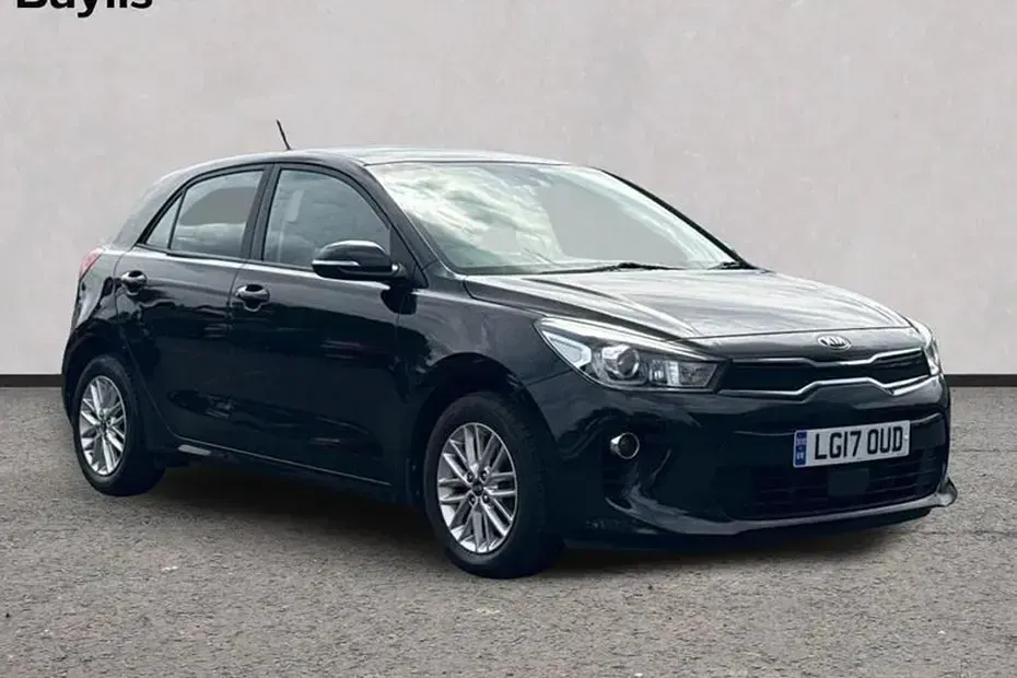 Usado Kia Rio 76 HP (55 kW) 2017 Preto Citadino
