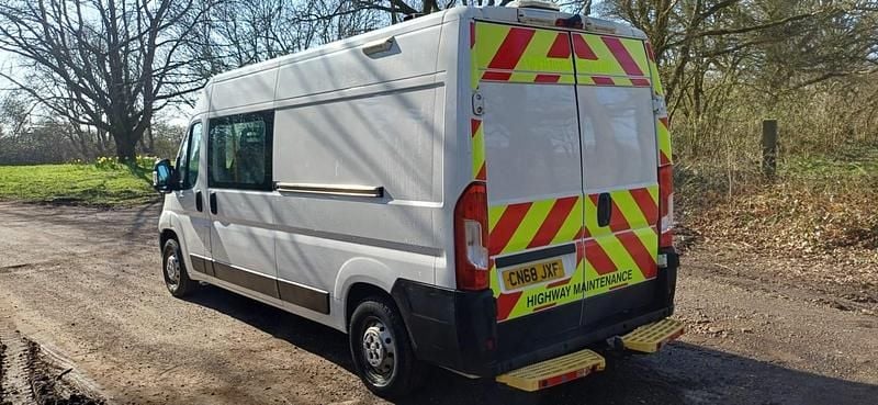 Used Peugeot Boxer 130 HP (95 kW) 2018 White Van