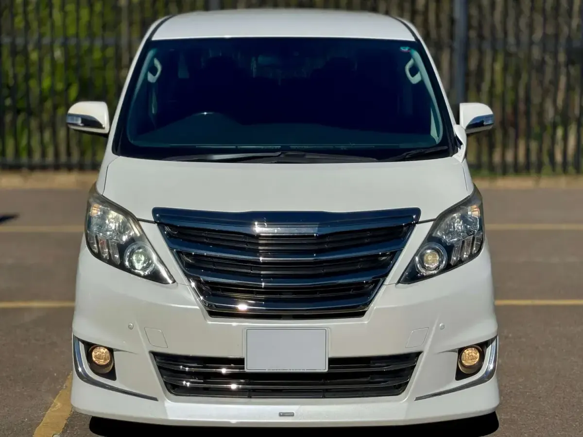 Used Toyota Alphard 2014 White MPV