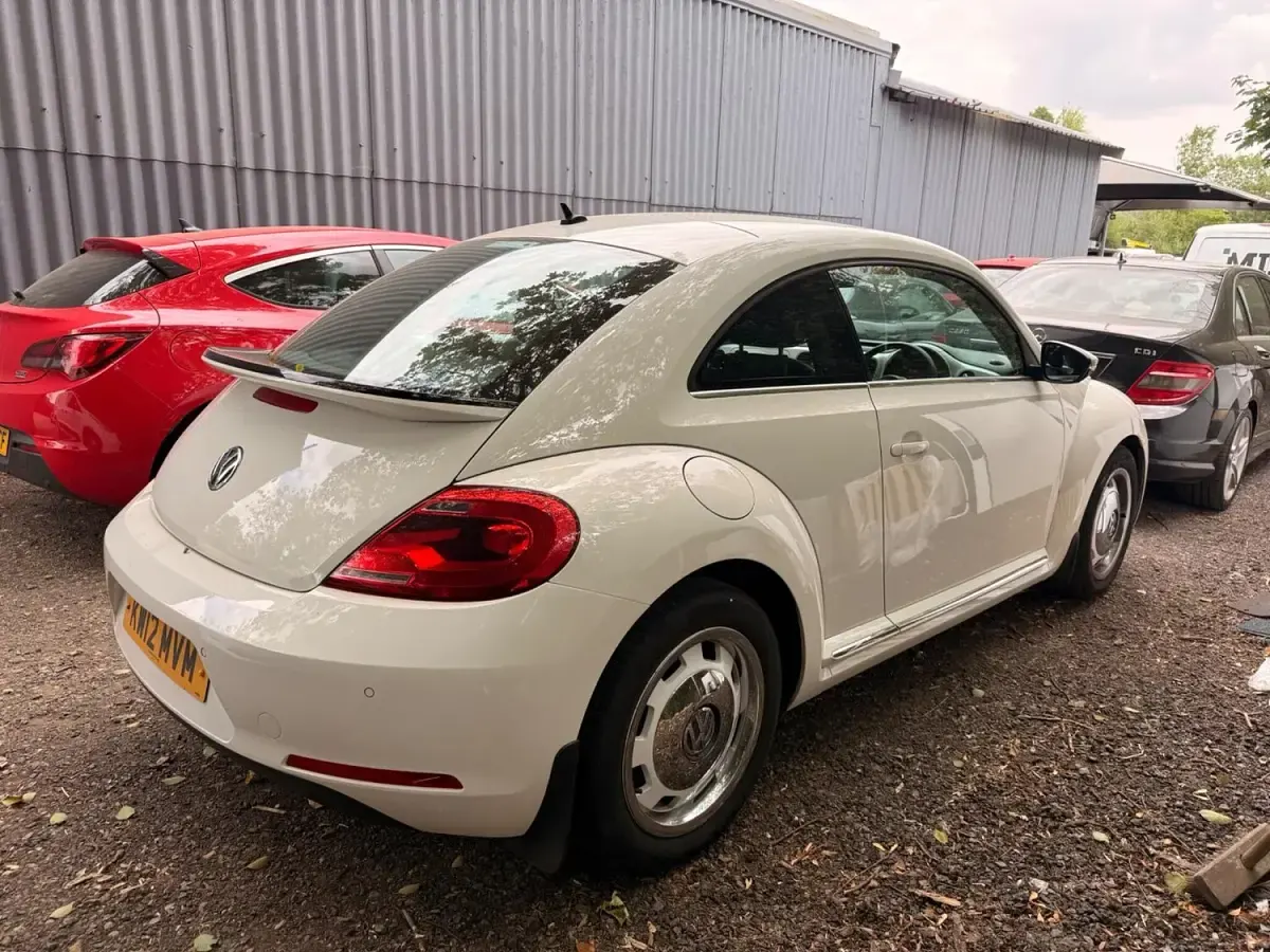 Used VW Beetle Design 160 HP (117 kW) 2012 White Hatchback
