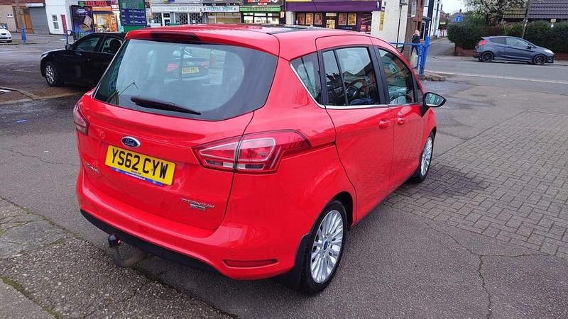 Used Ford B-MAX Titanium 95 HP (69 kW) 2013 Red MPV