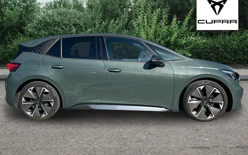 Used Cupra Born e-Boost 239 kW (326 HP) 2025 Green Hatchback