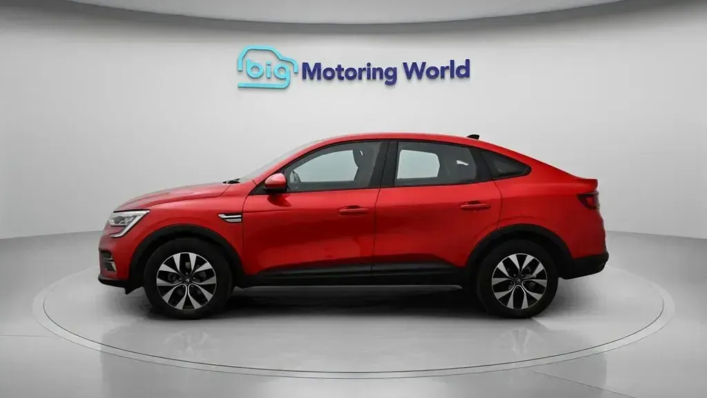 Begagnad Renault Arkana Evolution 145 HK (106 kW) 2023 Röd SUV