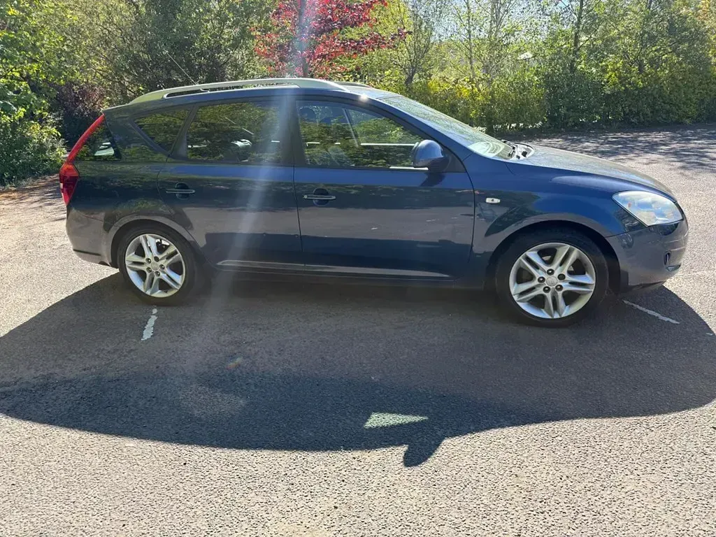Używany Kia Ceed 2009 Niebieski Hatchback