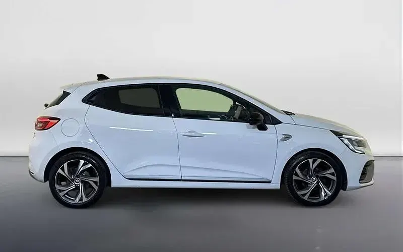 Used Renault Clio RS Line 90 HP (66 kW) 2023 White Hatchback