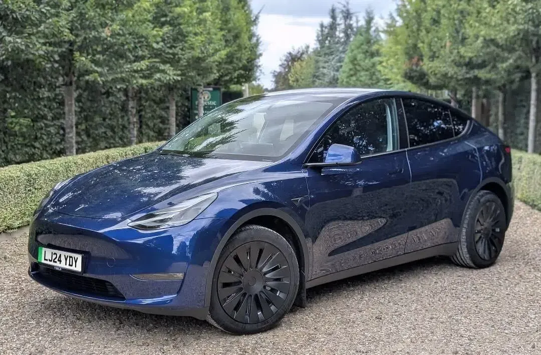 Used Tesla Model Y Long Range AWD 378 kW (514 HP) 2024 Blue SUV