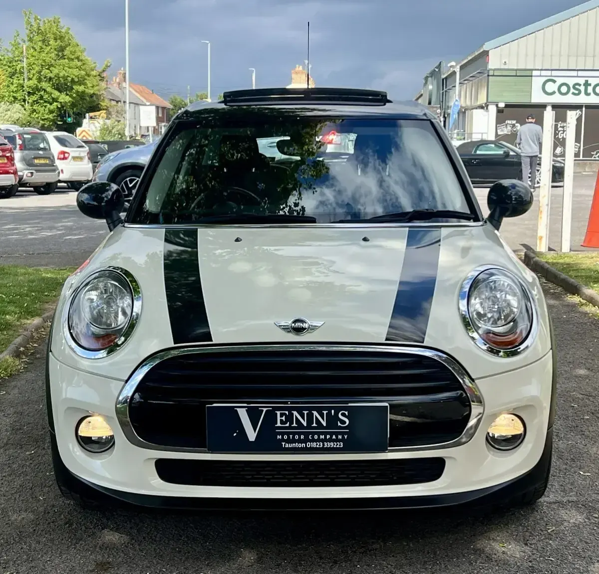 Used Mini Cooper Hatch 2016 White Hatchback