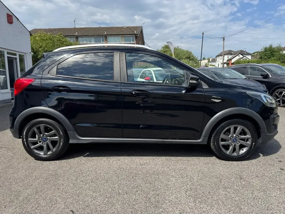 Used Ford Ka Plus Active 85 HP (62 kW) 2019 Black Hatchback