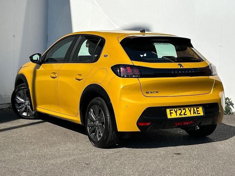 Used Peugeot e-208 Allure 100 kW (136 HP) 2022 Yellow Hatchback