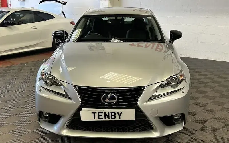 Used Lexus IS300h Sport Line 223 HP (164 kW) 2016 Silver Sedan