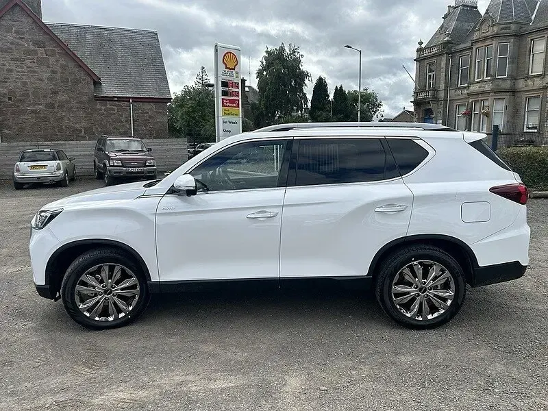 New KGM Rexton 202 HP (148 kW) 2026 White SUV