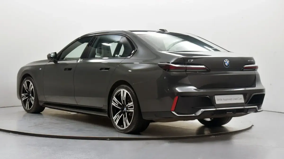 Used BMW i7 M Sport 330 kW (449 HP) 2025 Grey Sedan