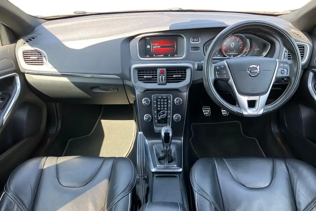 Used Volvo V40 R-Design Pro 2017 Silver Hatchback