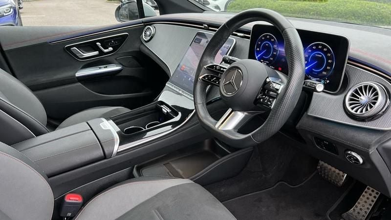 Used Mercedes EQE300 AMG Line Premium 180 kW (245 HP) 2023 Manufaktur alpine grey solid Sedan