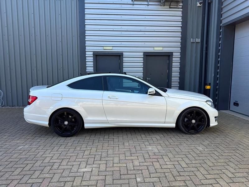 Used Mercedes C220 Sport Edition 2014 White Coupe
