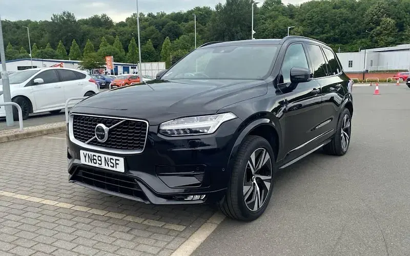 Used Volvo XC90 R-Design 235 HP (172 kW) 2021 SUV